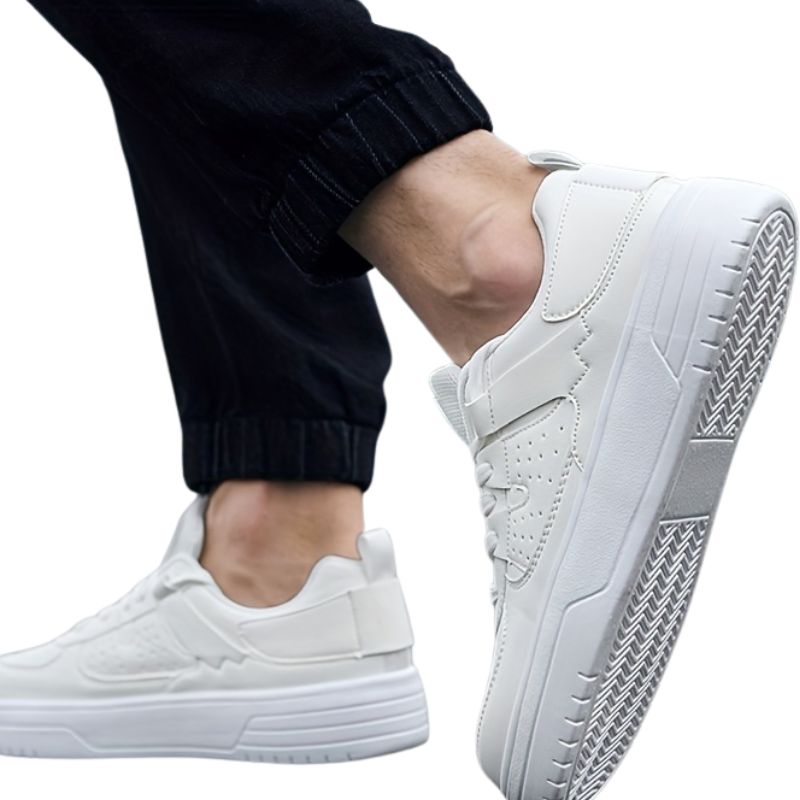 Lightweight Casual Sports Shoes